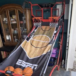 ESPN Arcade Basketball Hoop With Electronic Scoreboard 