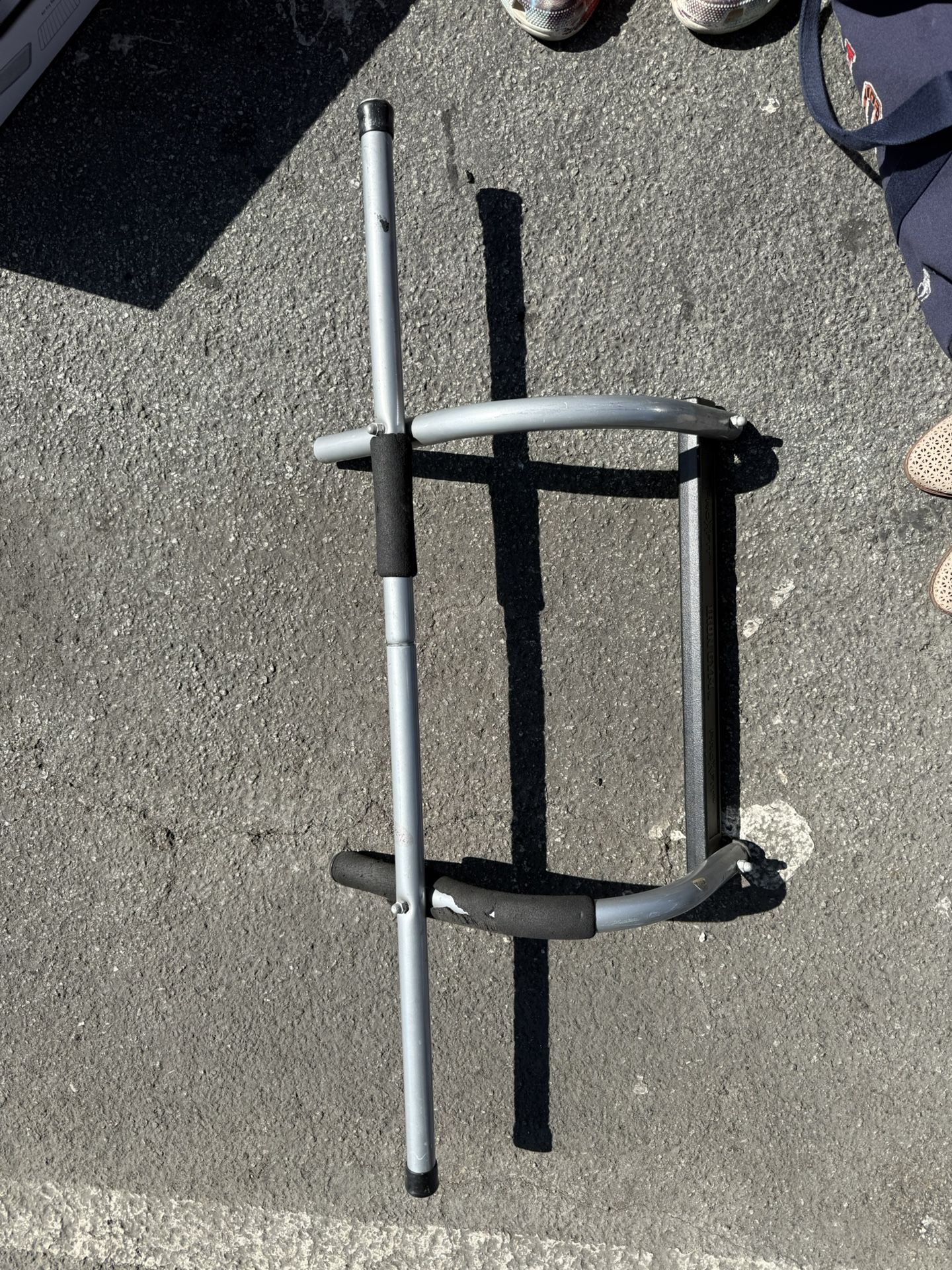 Pull Up Bar