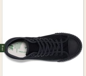Size 7 New PF flyers