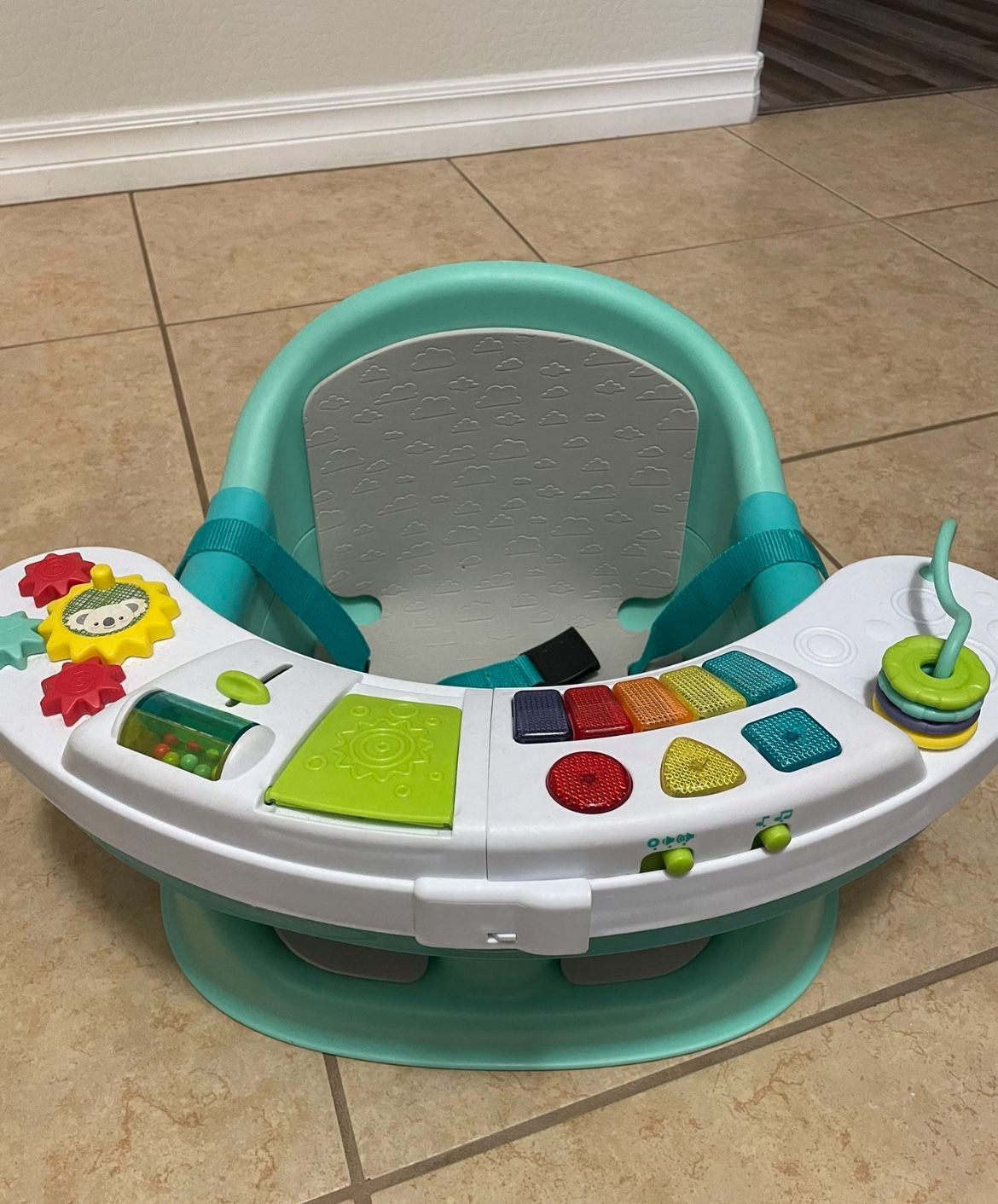 Infantino 3-in-1 Activity Center