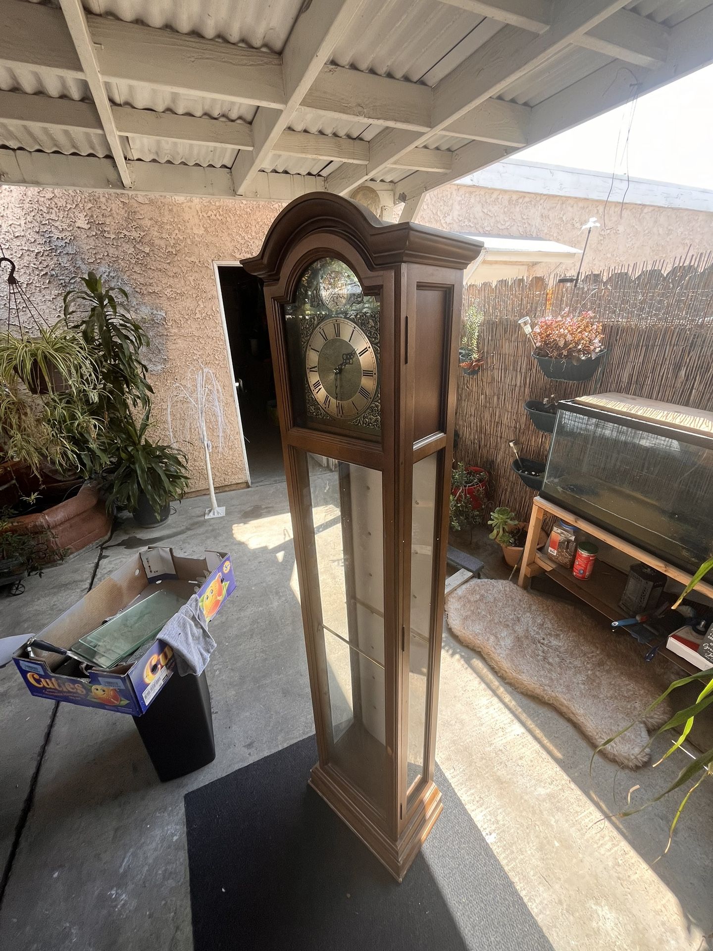 Tempts Gugit Grandfather Clock (Vintage)