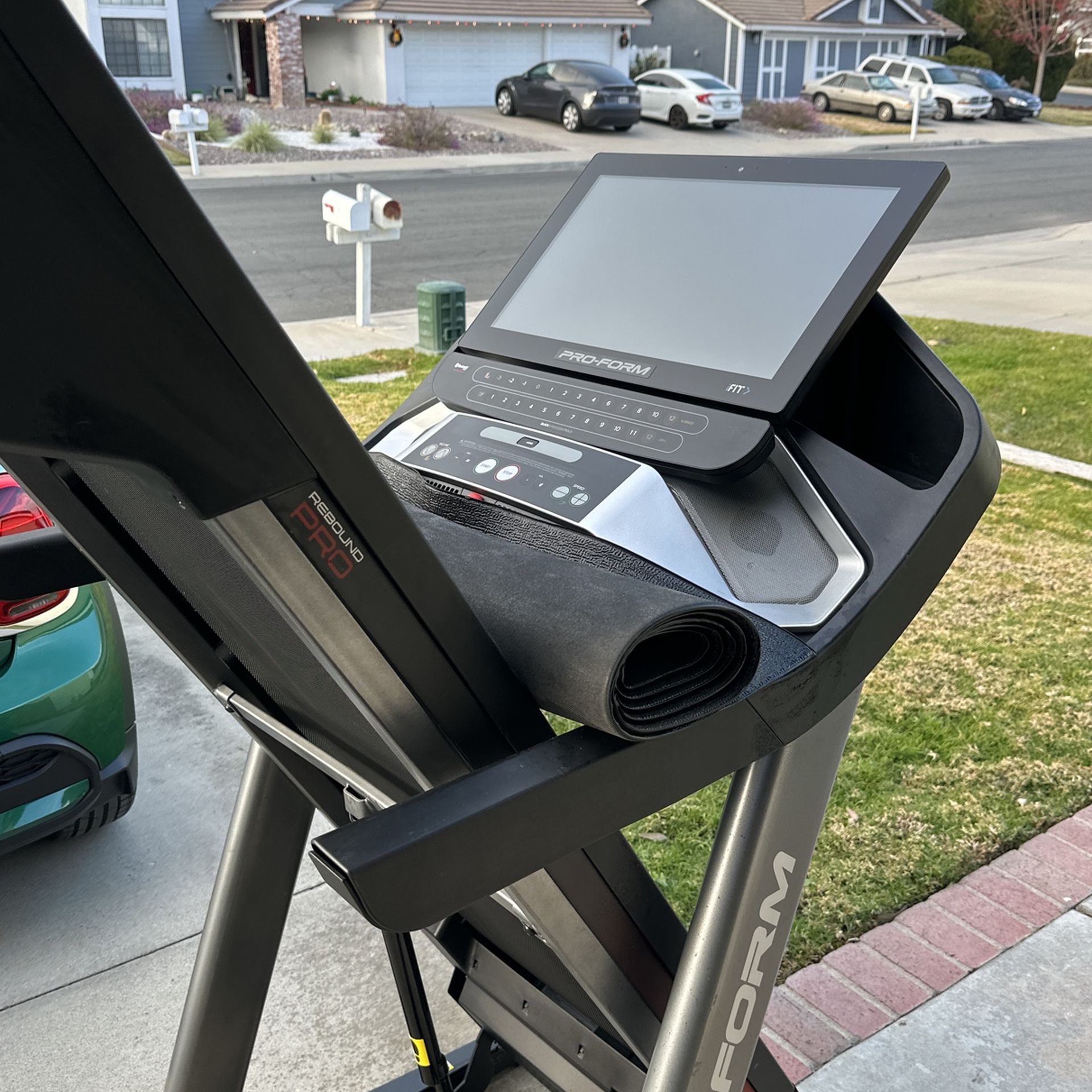 ProForm Smart treadmill With HUGE Touchscreen.