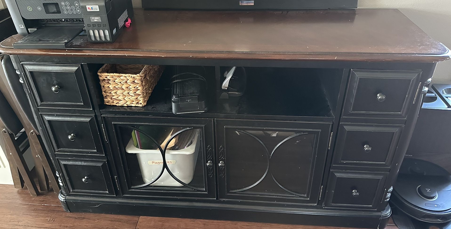 Nice Hutch Or Entertainment Console