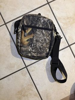 Crossbody Camo “Fideldline” Bag