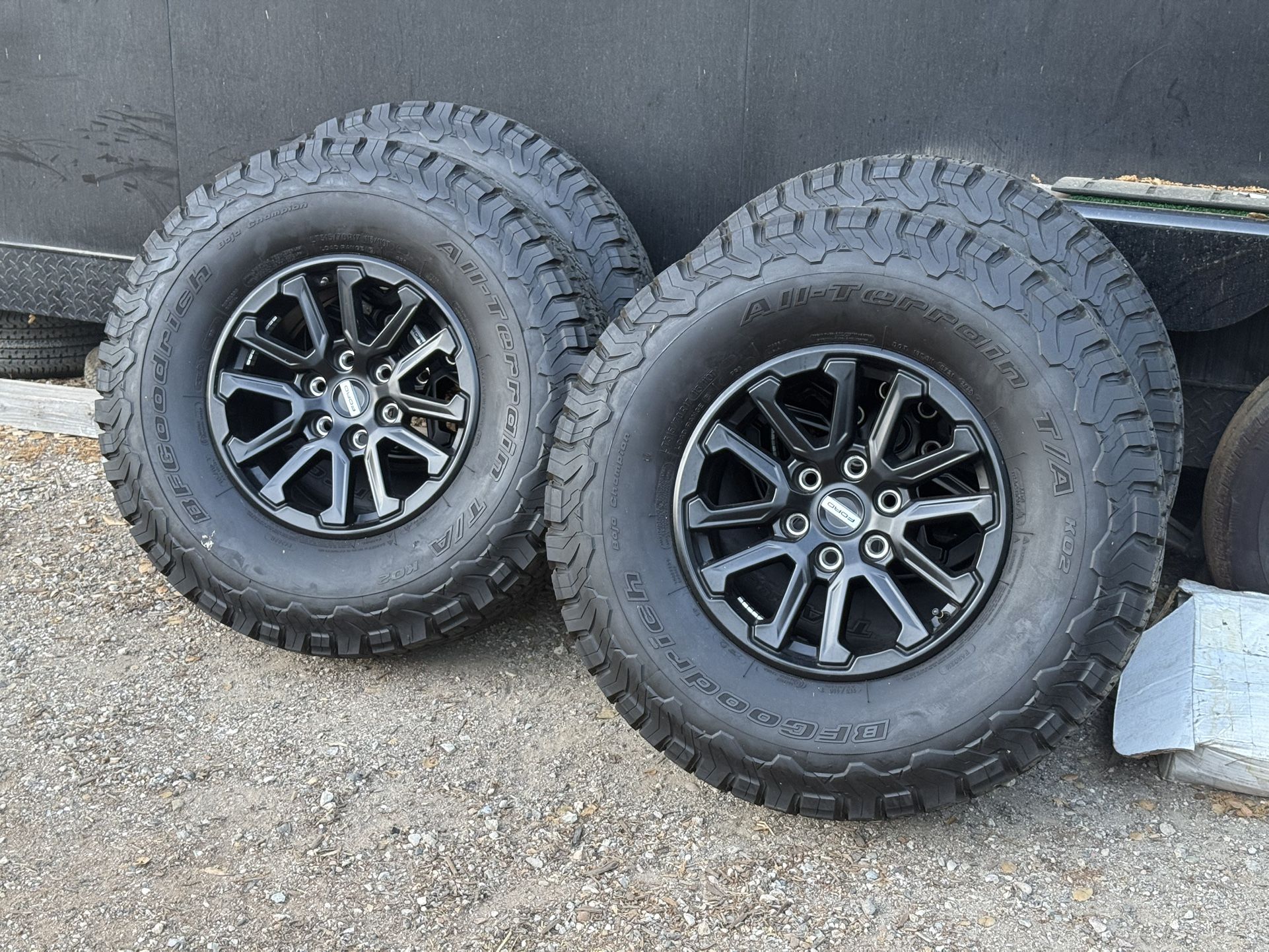 2026 Ford Raptor Wheels And Tires 35” $1900 Firm Price