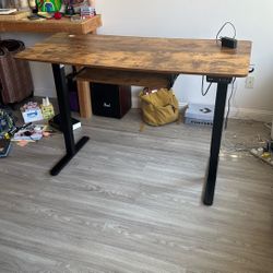 Adjustable Height Standing Desk