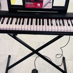 Yamaha Piaggero NP-11 61 Keys Keyboard 