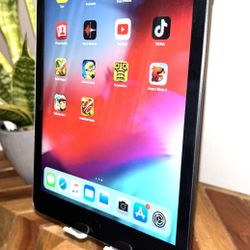 - Apple IPad Air 32Gb No Locks 