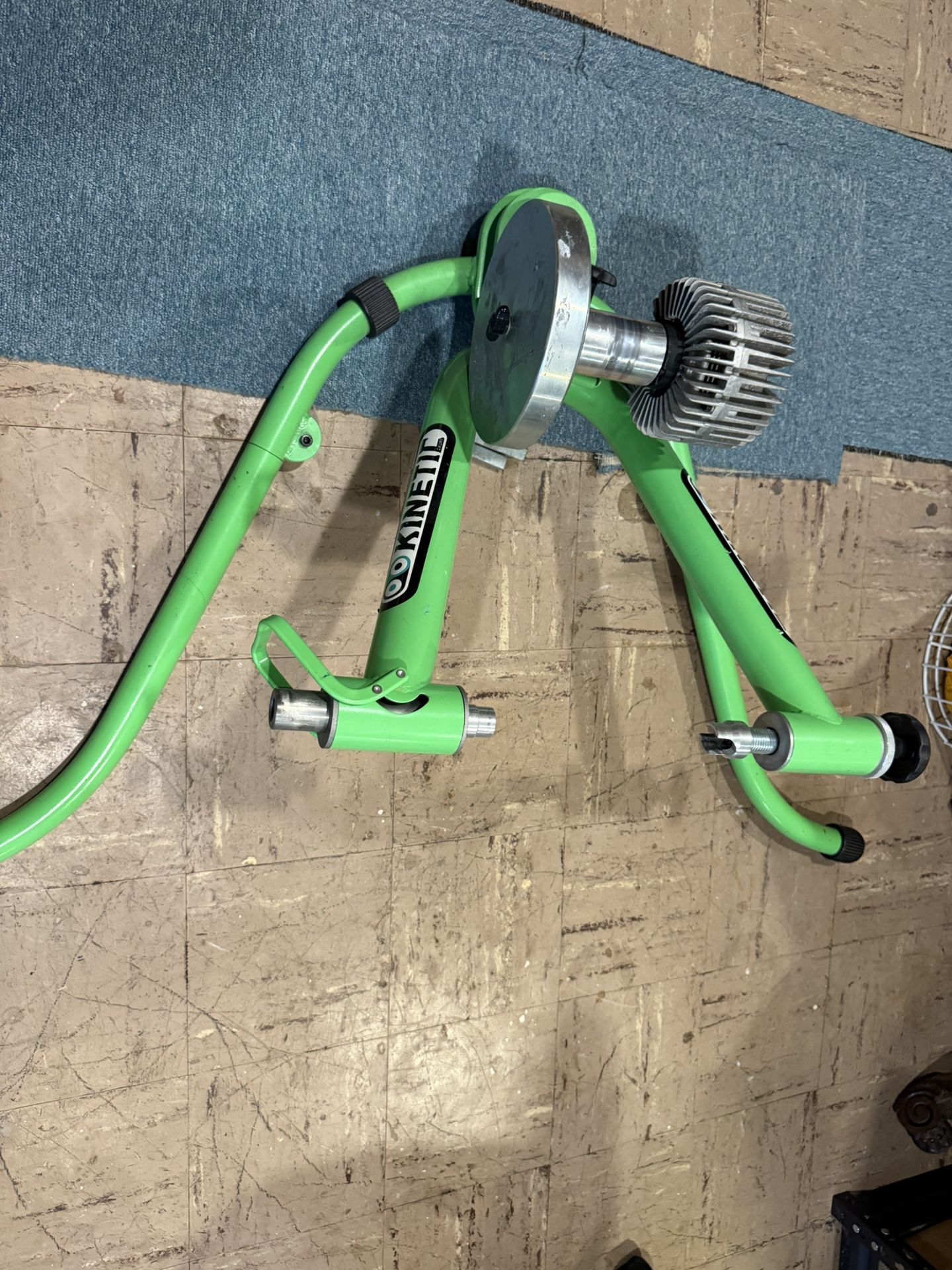 Kurt Kinetic Rock And Roll Fluid Bike Trainer