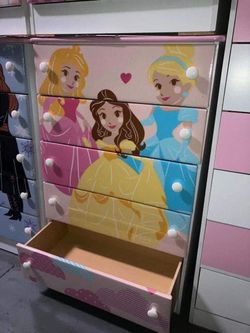 Personajes Cajonera jumbo de princesas 👸