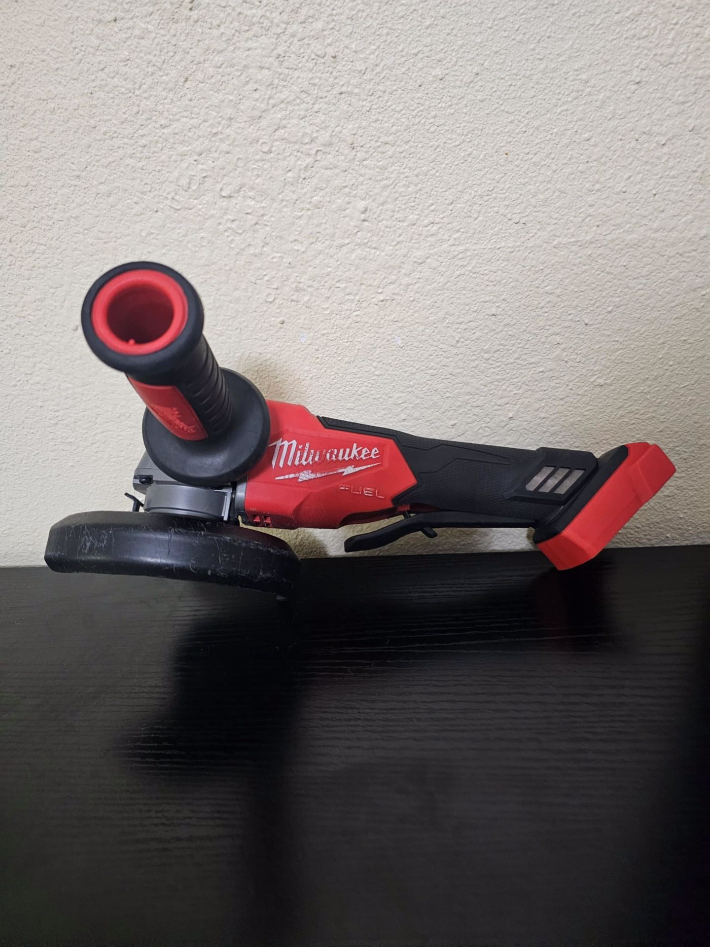 MILWAUKEE M18 FUEL 4 1/2 “ 5” ANGLE GRINDER