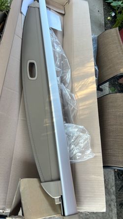 Retractable Cargo Cover Trunk Shade
