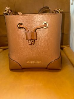 Michael Kors small pebbled leather bucket bag
