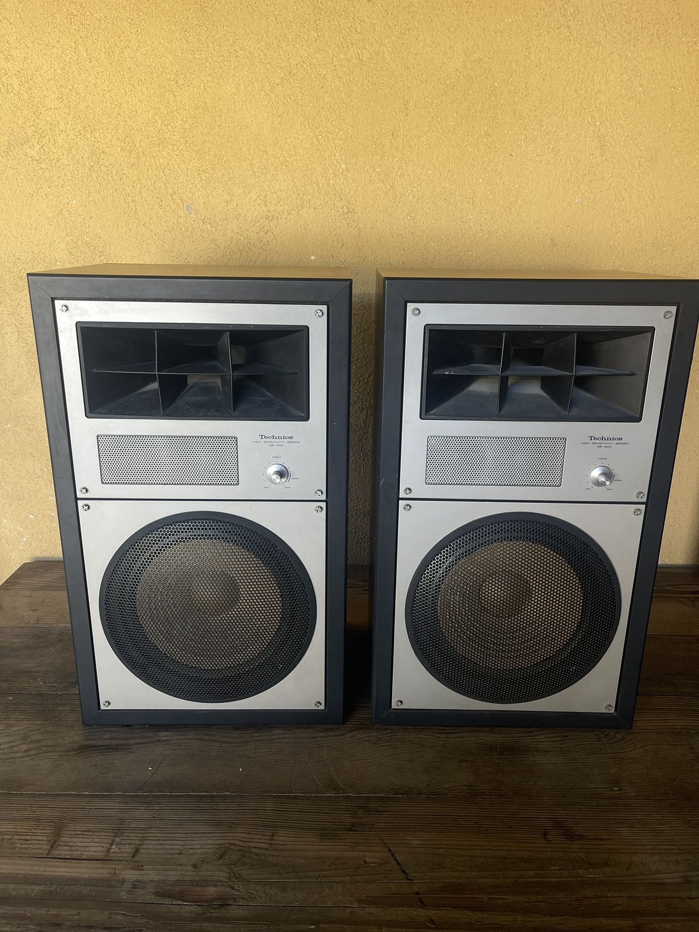 Vintage Technics SB-440 Speakers High Sensitivity Series