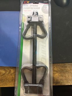 Coil spring compressor