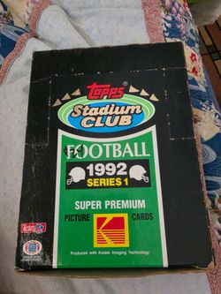 1992 Topps Stadium Club Football Box