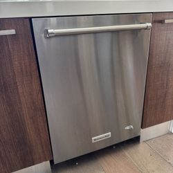Kitchen aide dish Washer 