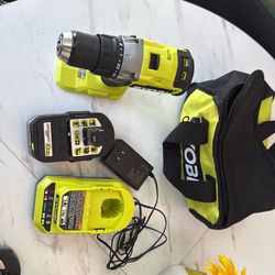 Ryobi one+ 18v Cordless drill/driver  set