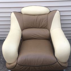 Leather Love Seat 