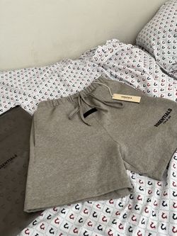 Essentials Shorts