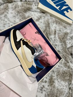 Travis Scott fragment Jordan 1 low