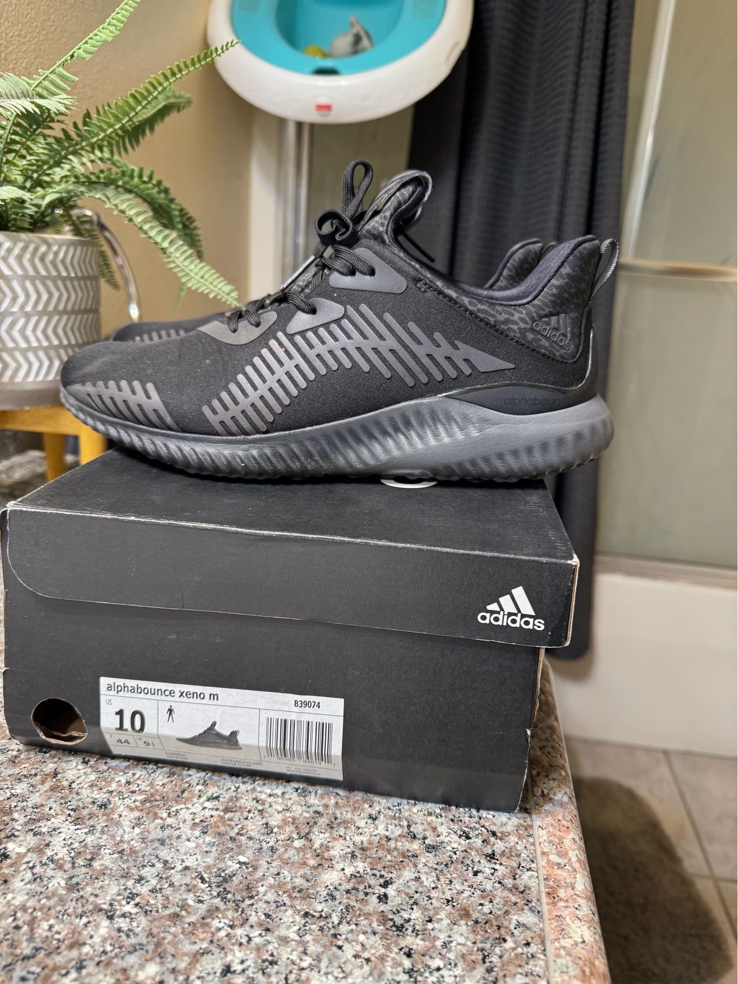 Adidas Size 10