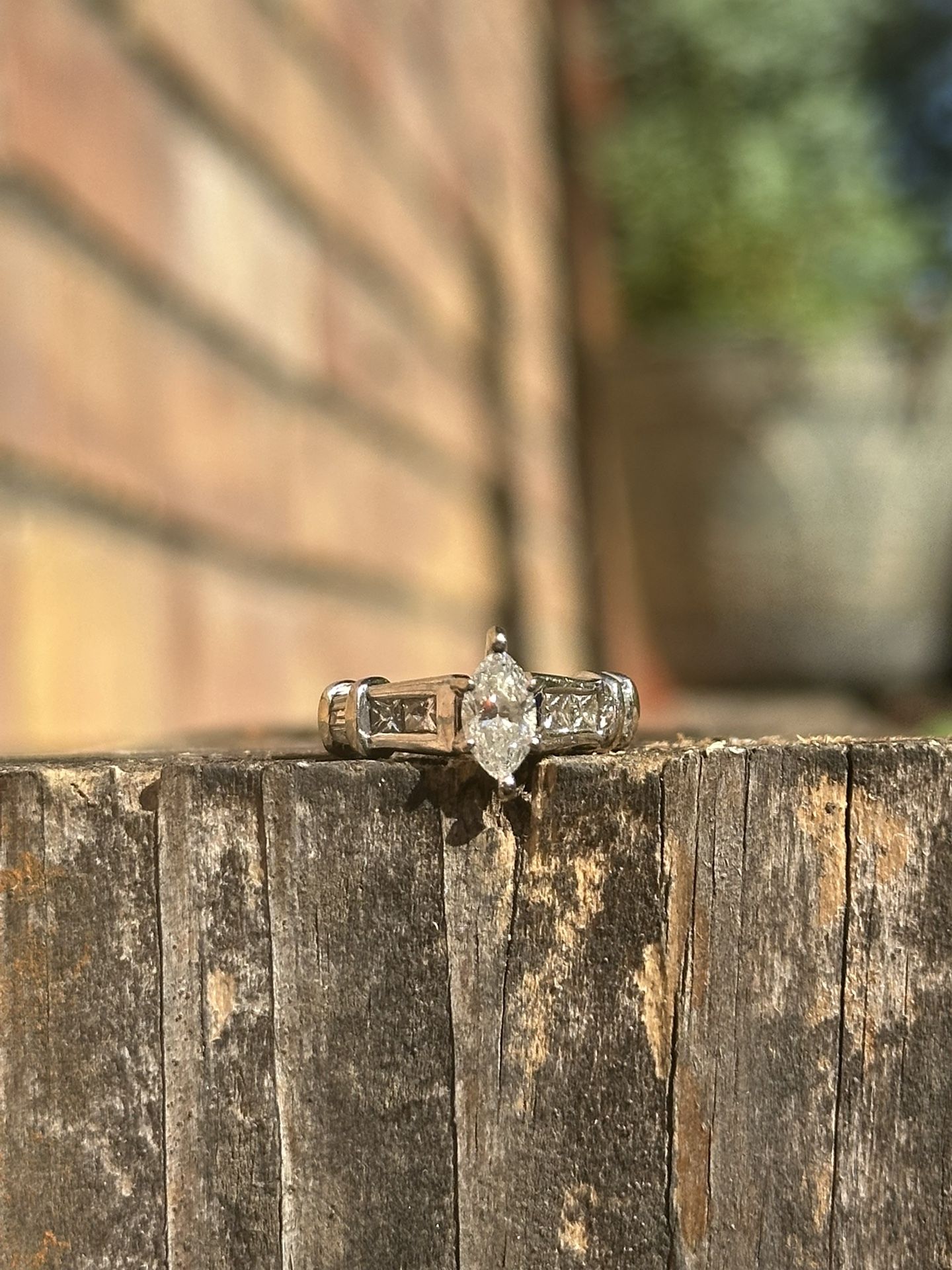 14.K White Gold Marquis Diamond Ring