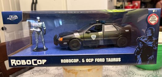 Jada Robocop & OCP Ford Taurus 1;24 Scale Die-Cast