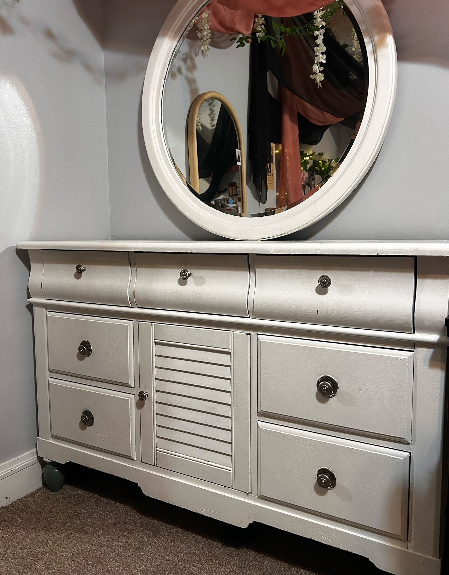 7-Drawer Dresser with Cabinet & Mirror