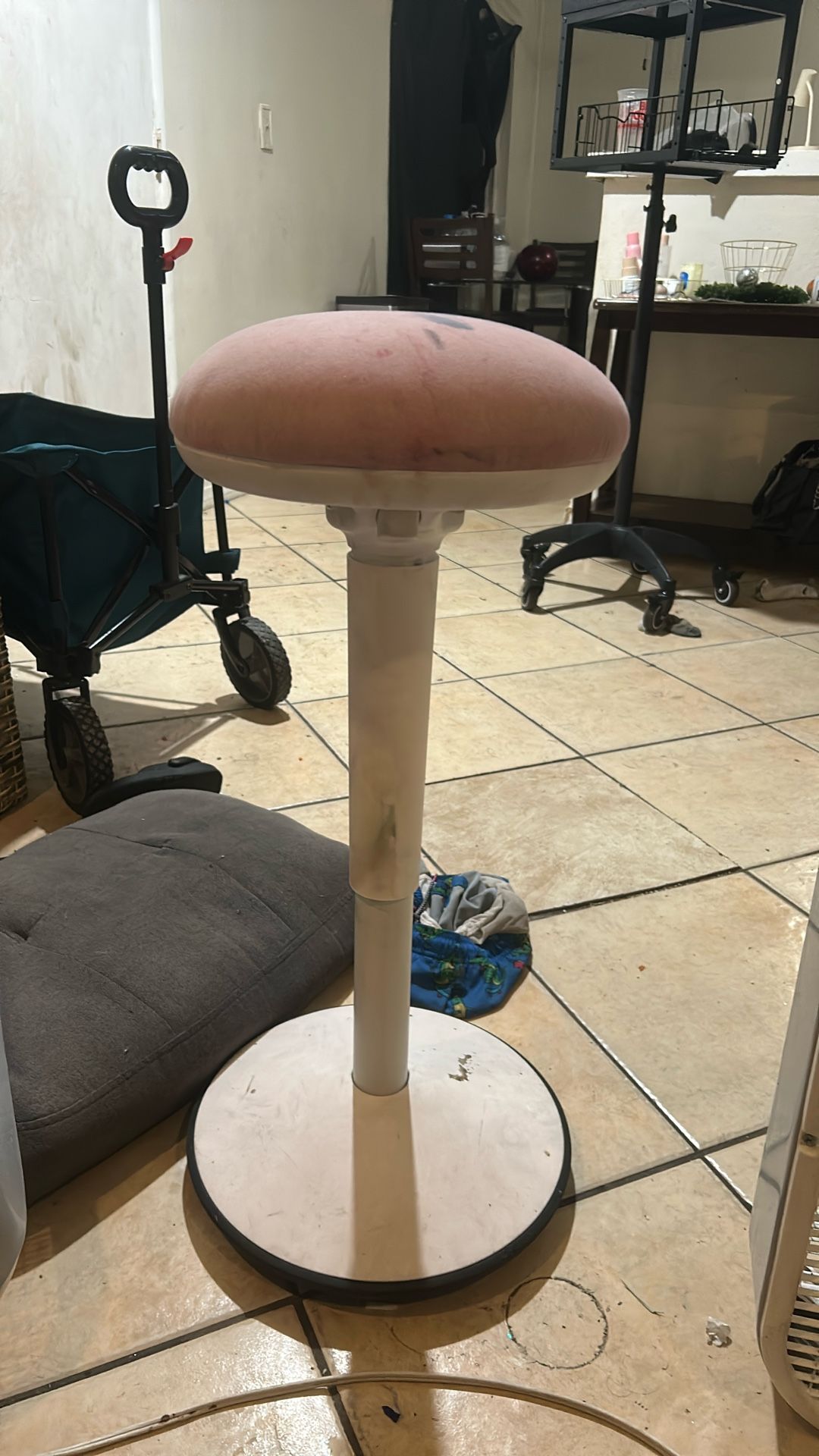 Spinning Salon Chair