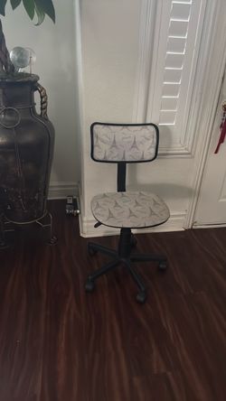 Free desk chair