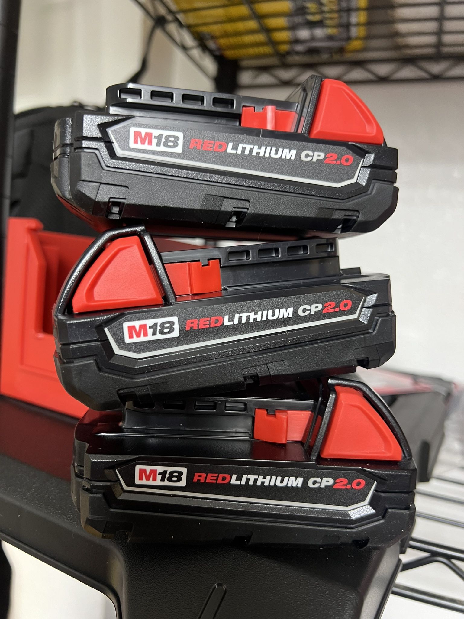 Milwaukee M18 18-Volt 2.0 Ah Lithium-Ion Compact Battery