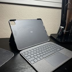 Logitech Combo Touch iPad Pro 11” 1st 2nd 3rd 4th Gen Keyboard Case