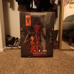 Epic Marvel Ultimate Deadpool Action Figure