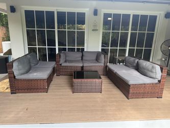 Patio Furniture Set – 6 Pieces + Table + Protective Cover