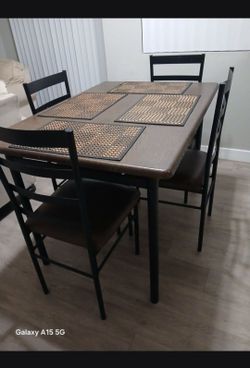 Comedor 4 sillas $100
