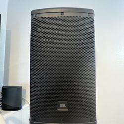 JBL EON 610 Powered Speaker