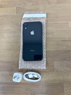 iPhone XR 64GB Unlocked like new - Under warranty | FlexEmarket Holidays Sale!