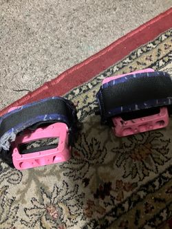 Bike pedals with straps