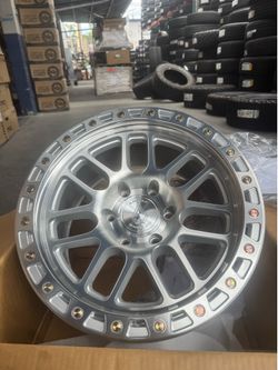 17” Arena Boost machine silver 6x139