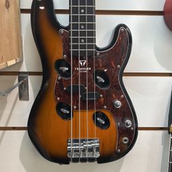 Mini Traveler Bass Guitar 