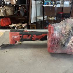 Milwaukee M18 Lithium Cordless Multi Tool