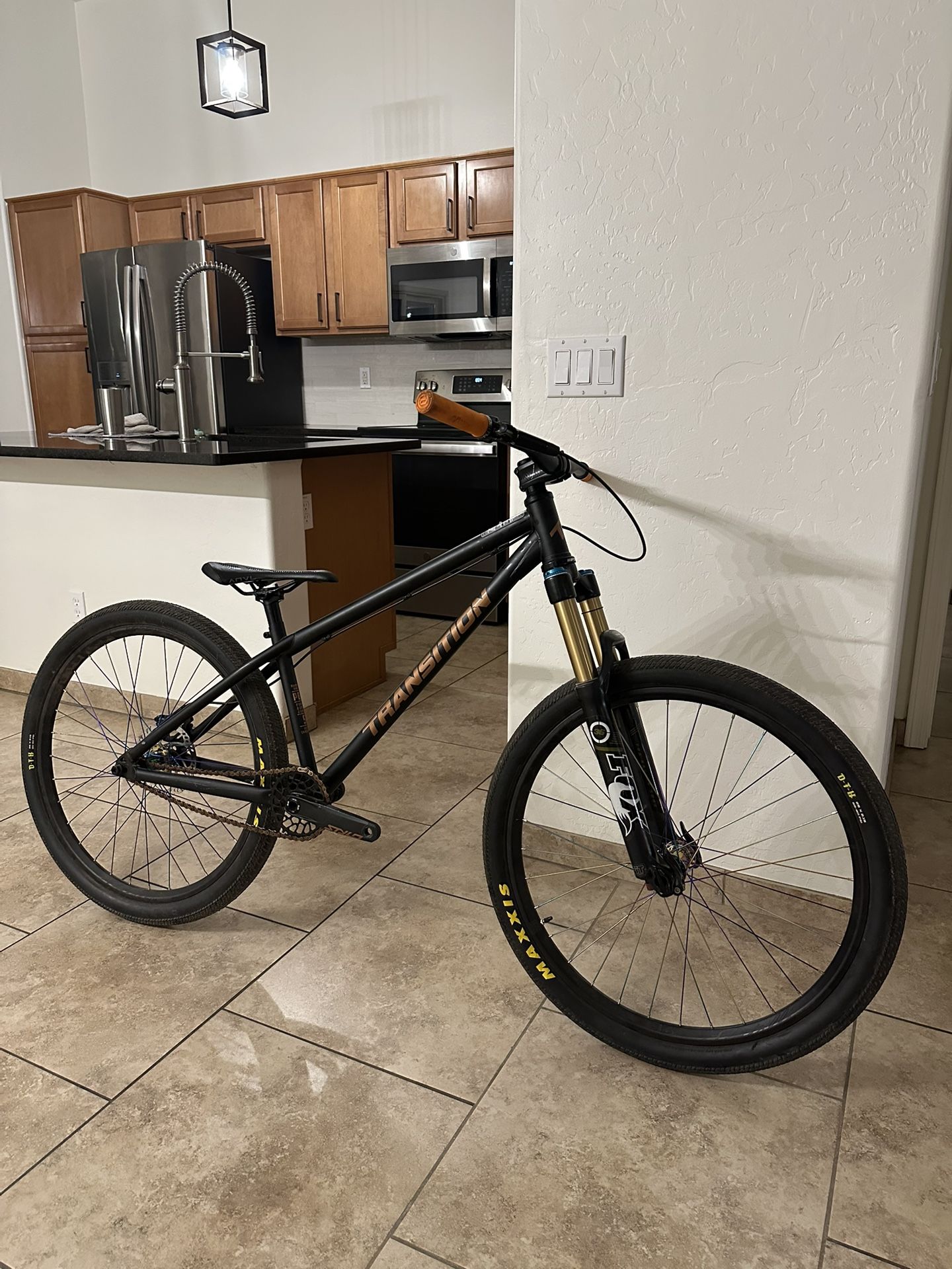 Transition PBJ Dirt Jumper