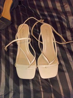 Beige low heels size 51/2