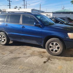 2005 Toyota Highlander (All Wheel Drive)