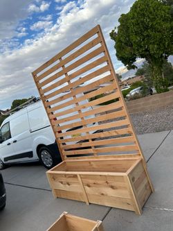 4-1/2” Planter W/Trellis