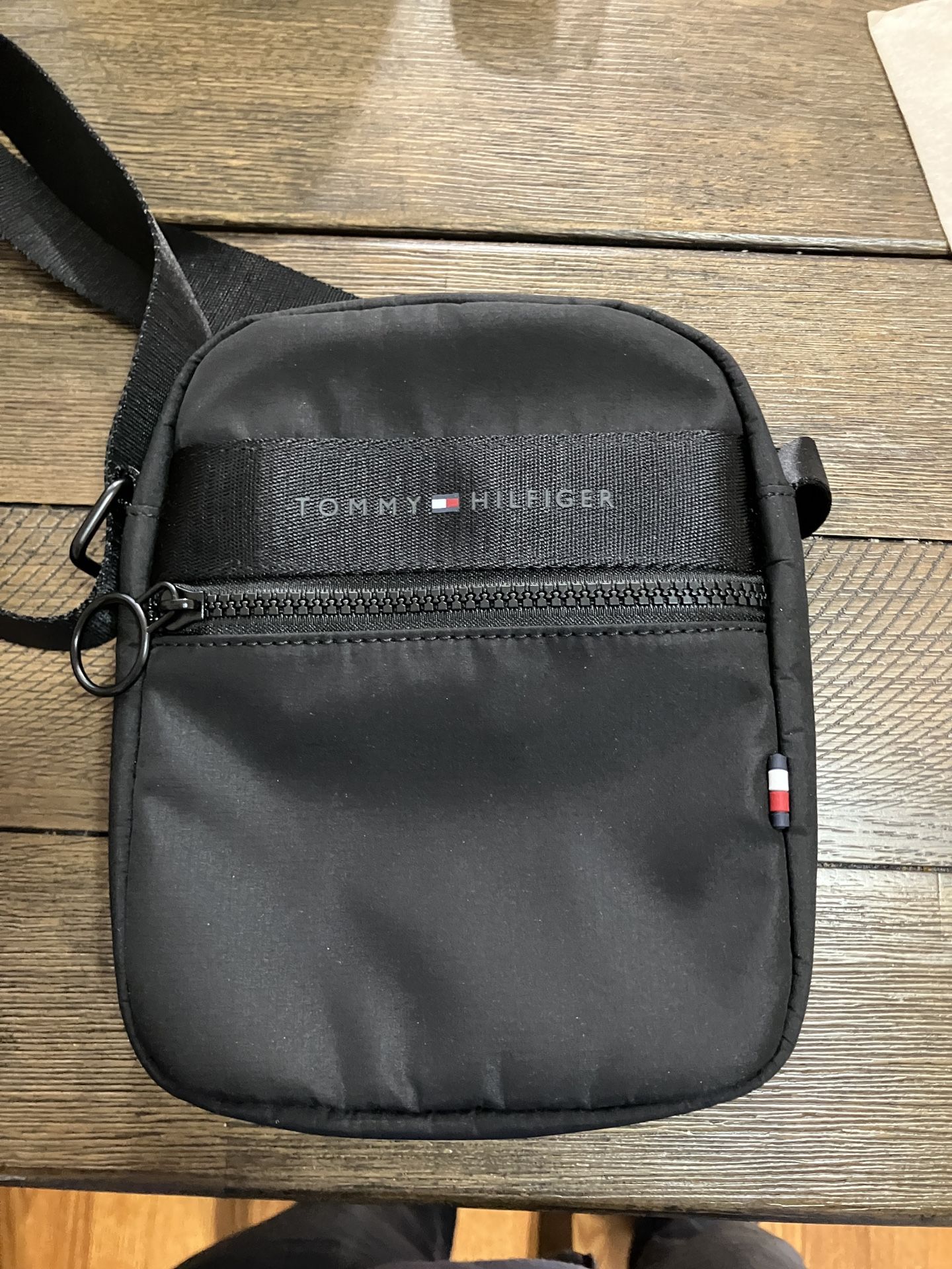 Tommy Hilfiger Crossbody