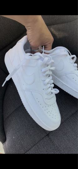New male Nikes size 10