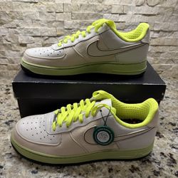 NIKE AIR FORCE 1 07 PREMIUM LIGHT BONE-VOLT-BLACK SZ 10.5