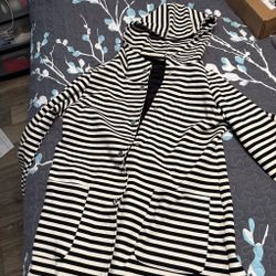 Heavy hooded coat